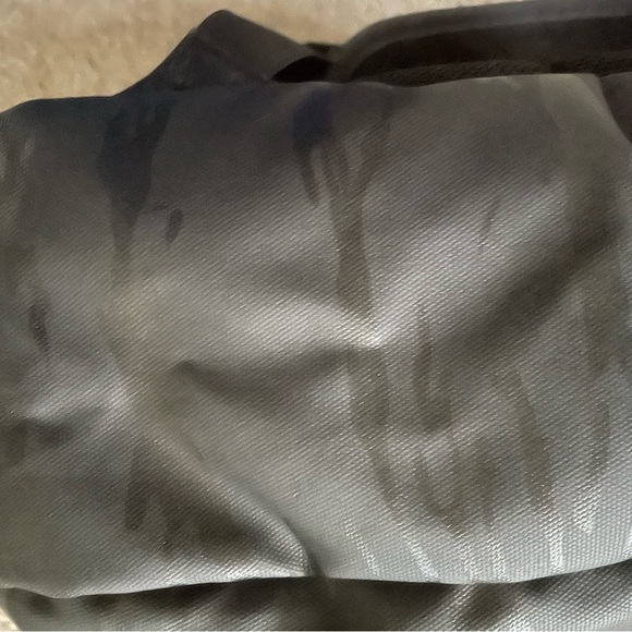 Incase Compass Backpack - Picture 4 of 14